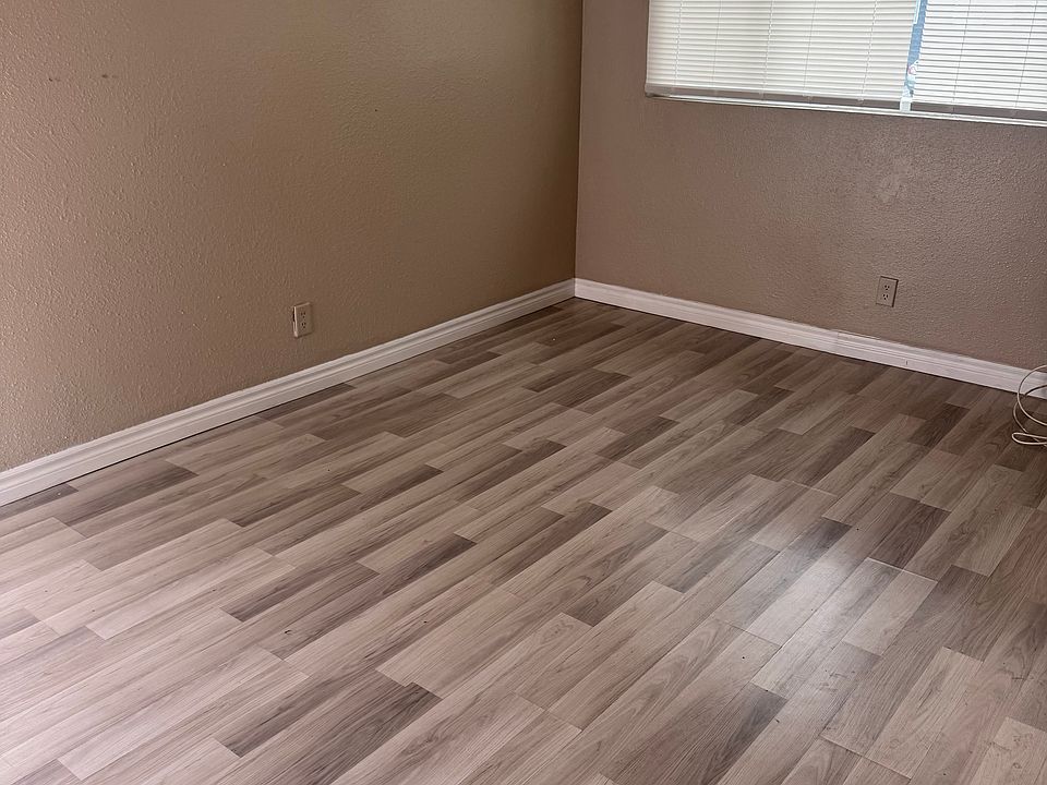 2nd image of 388 N 14th St APT 3