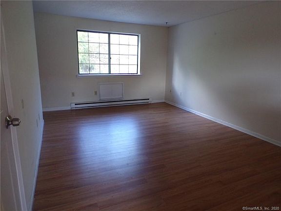2nd image of 150 Mark Ln #L3