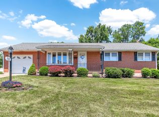 1989 Worth St, York, PA 17404