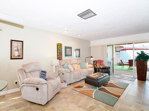 5th image of 2444 Laurelwood Dr APT E
