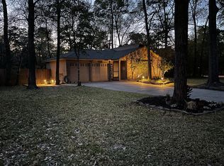 4 Green Haven Dr, Spring, TX 77381