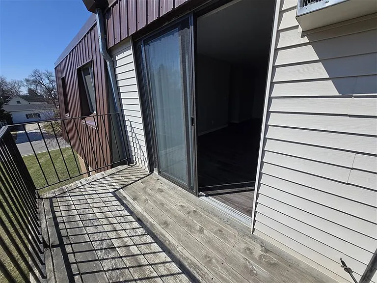 502 Lewis Ave E #310 — Photo 4
