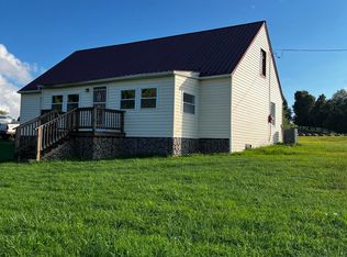 672 Loops Rd, Rainelle, WV 25962