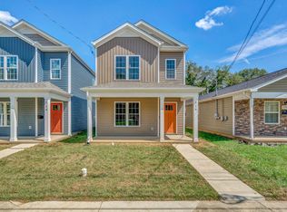 516 S Market St, Salem, VA 24153