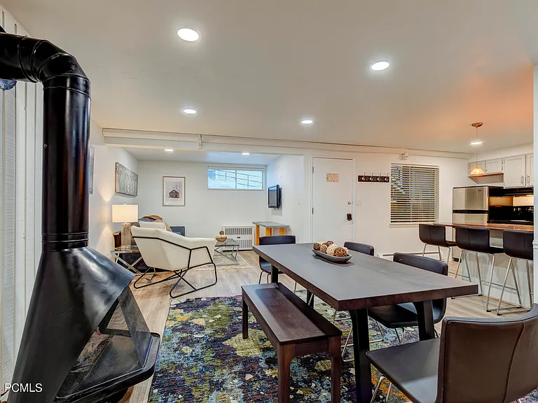 1482 Empire Ave #M3 — Photo 7