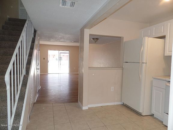 4th image of 2499 Country Club Dr #2499
