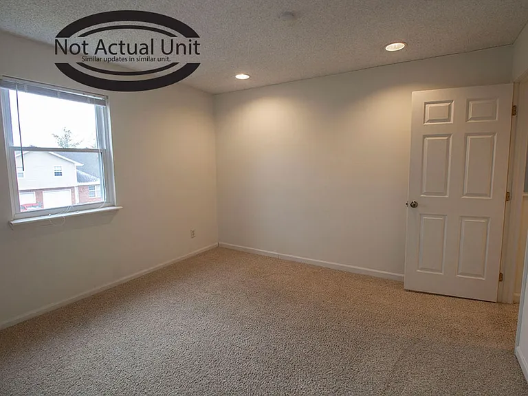 1904 Mirtle Grove Ct — Photo 20
