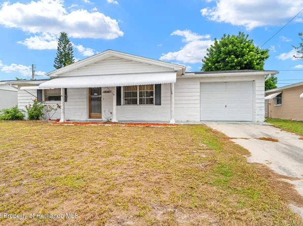 3636 Hendrix St, New Port Richey, FL 34652
