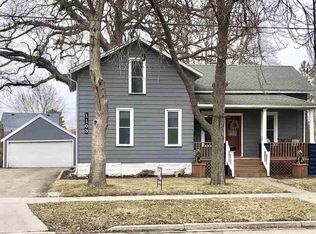1103 Mercer St, Essexville, MI