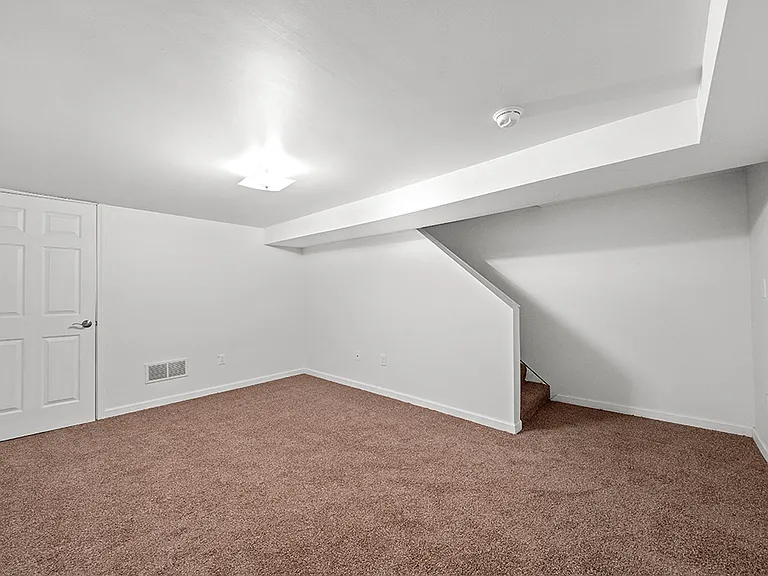 Multiple Floors with Room to Breathe