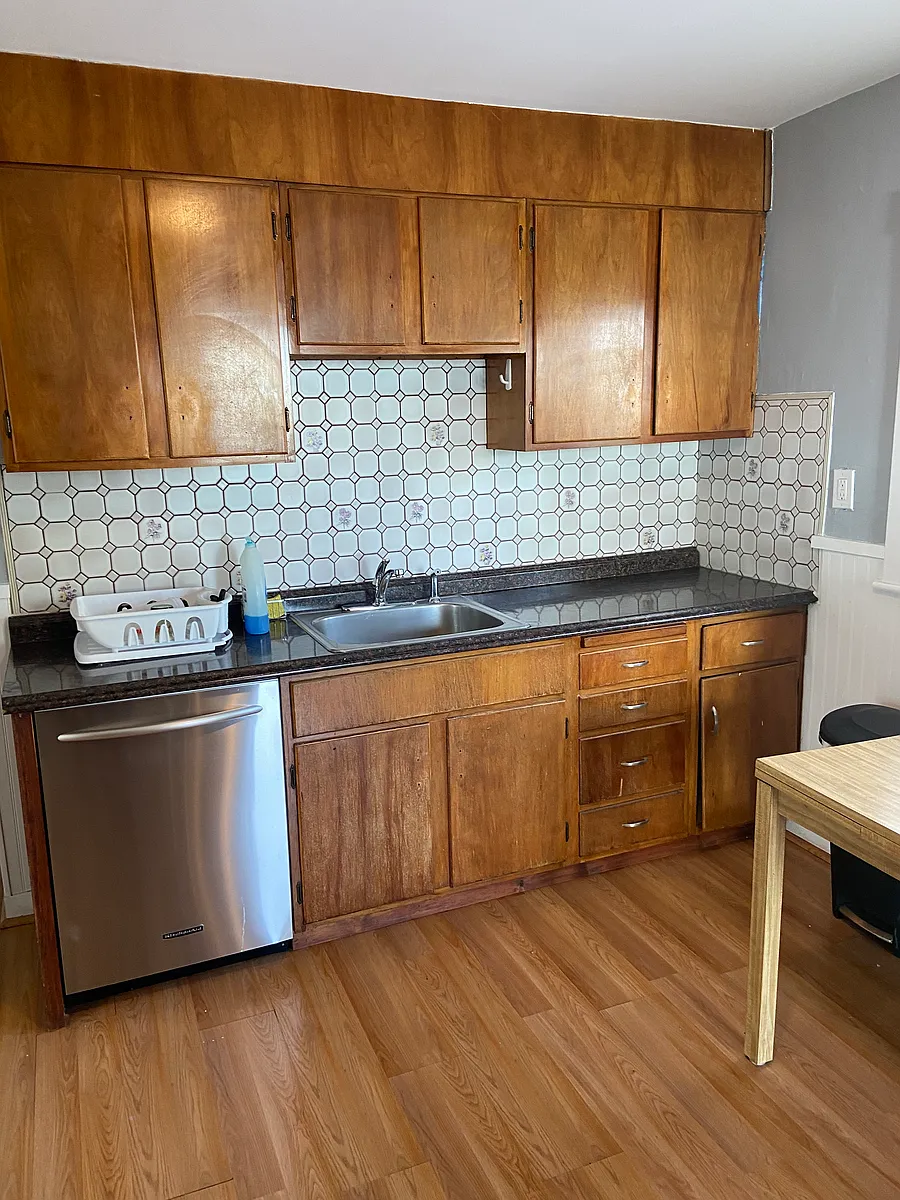 Building Photo - 15 Rice Ave #1