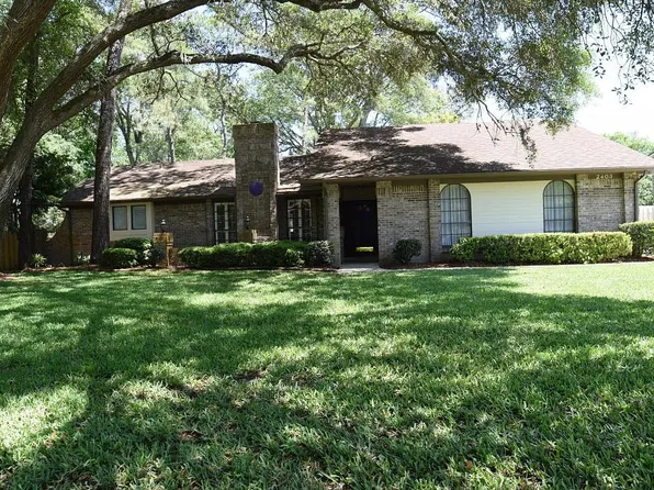2403 Fallen Tree Dr W, Jacksonville, FL 32246
