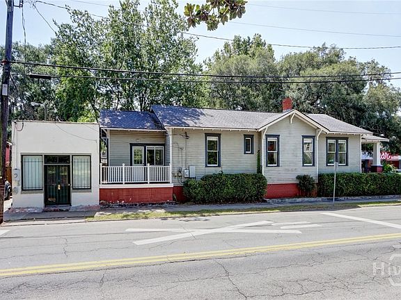 5th image of 402 E 38th Street