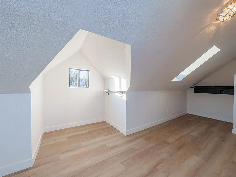 404 21st Ave #B — Photo 10