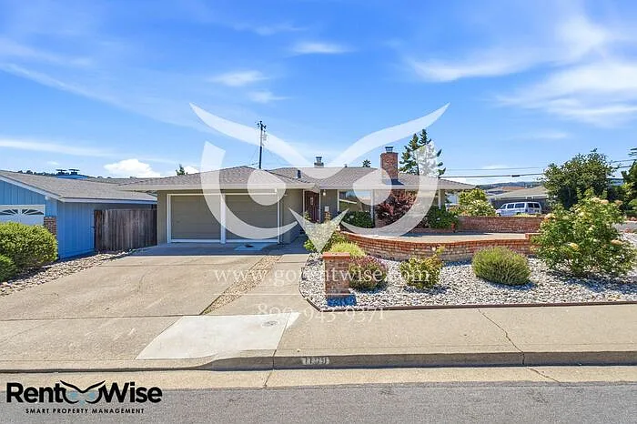 3 bed, 2.0 bath, 1510 sqft, $6,500 — Photo 2