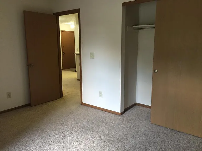 5318F Stonemeadow Ave — Photo 4