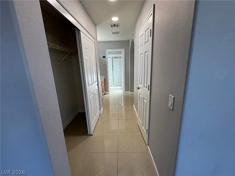 9505 Perennial View Ave — Photo 17