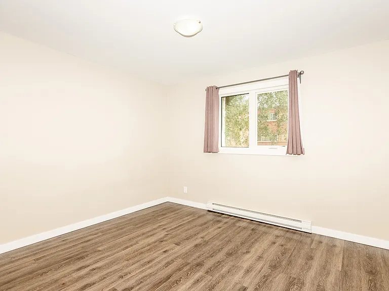 291 Saint Annes Rd — Photo 53