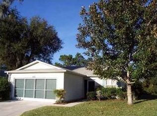 32668 Oak Park Dr, Leesburg, FL 34748