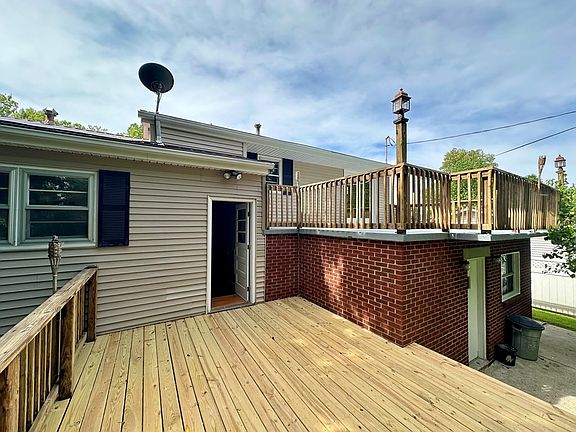 5th image of 655 Hillsdale Dr