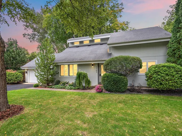 7303 Green Ridge Dr, Eden Prairie, MN 55346