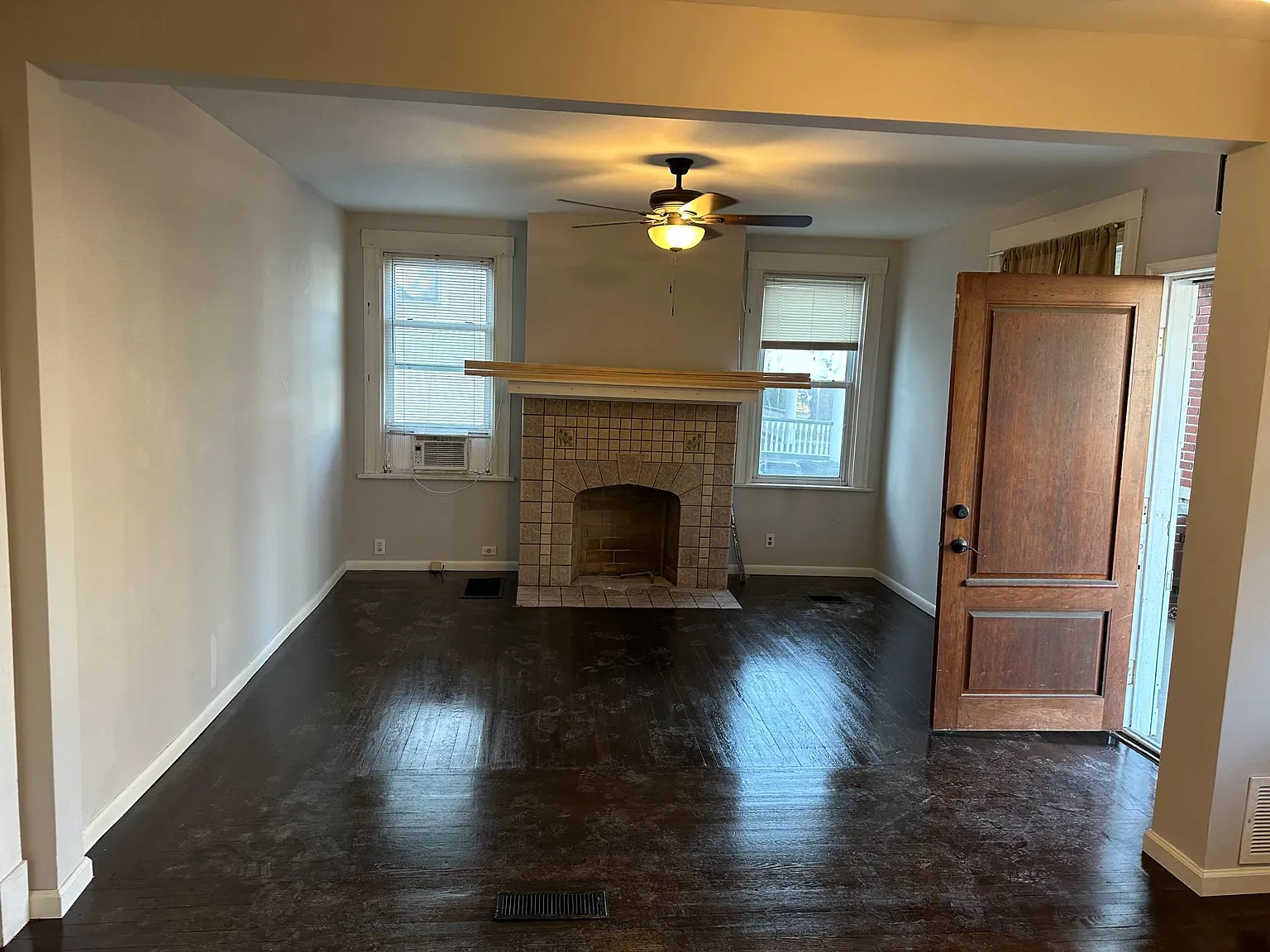 7 bed, 3000 sqft, $4,500 — Photo 4
