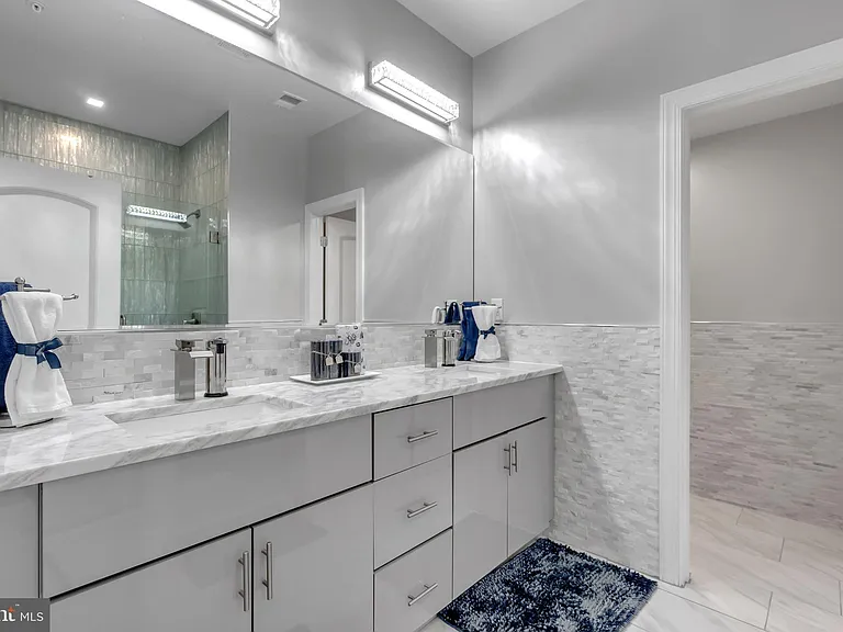 1167 Morse St NE #1 — Photo 22