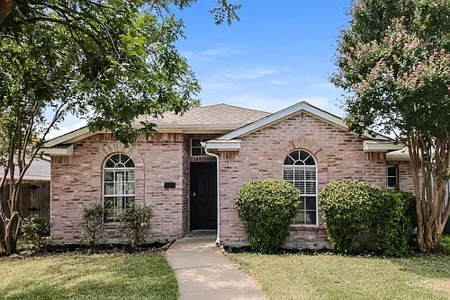 2268 Bresee Dr Photo 1
