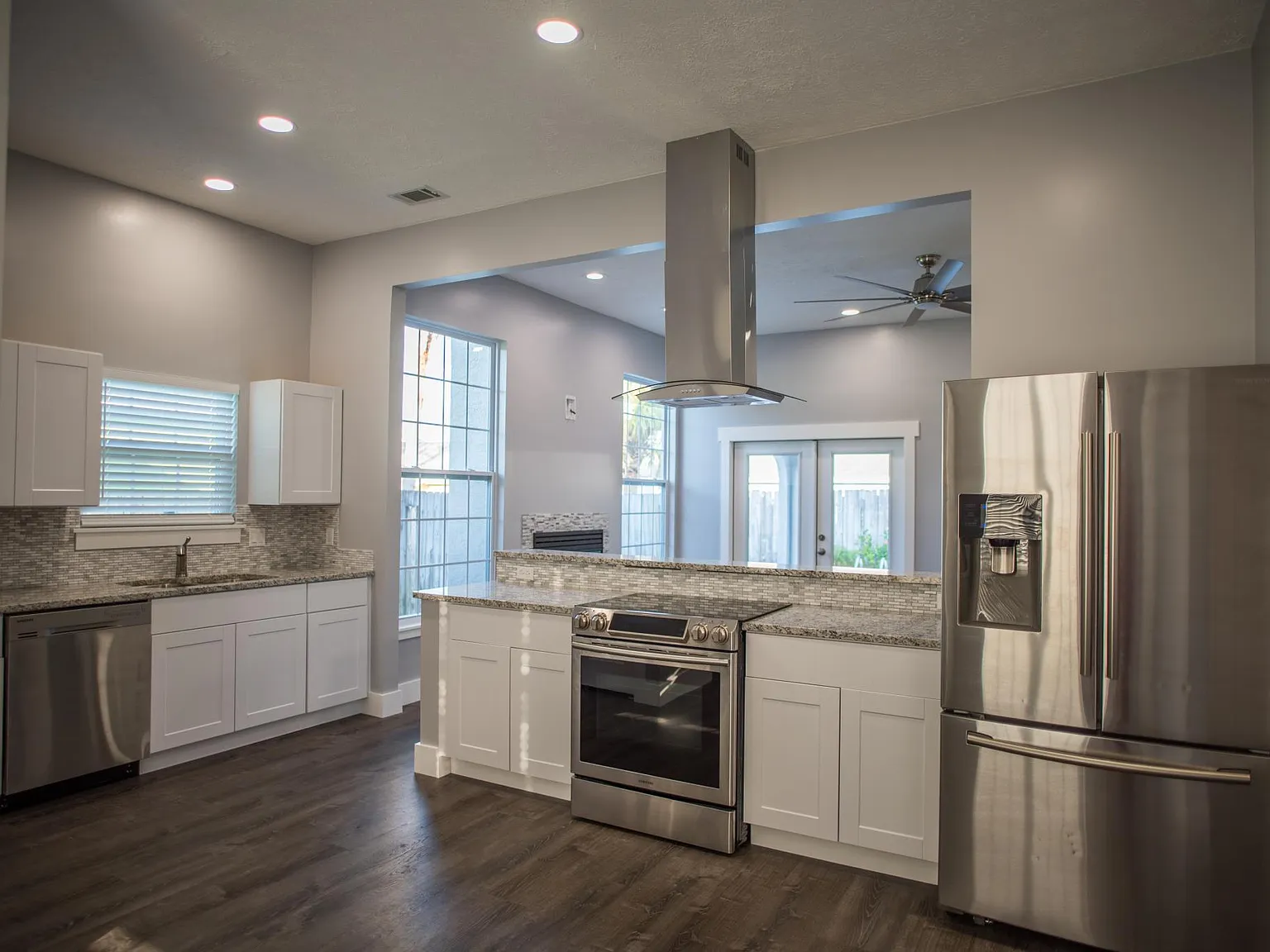 3 bed, 1533 sqft, $2,700 — Photo 2