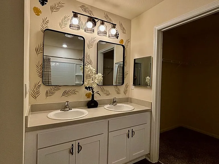 2427 Falling Star Ln — Photo 15