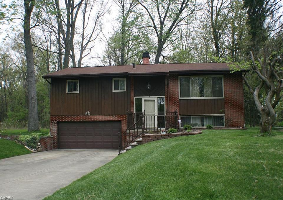 1st image of 171 Laurie Ln