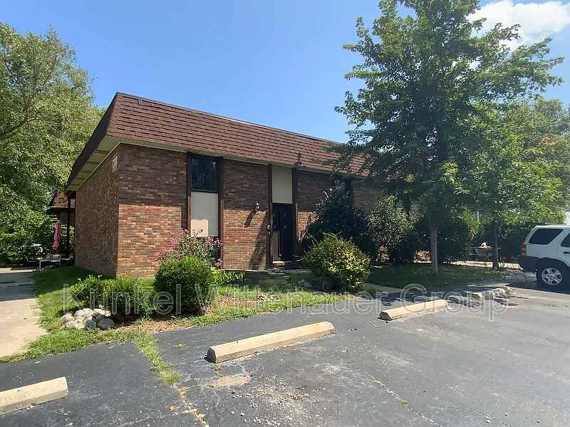 1 bed, 1.0 bath, $725 — Photo 1