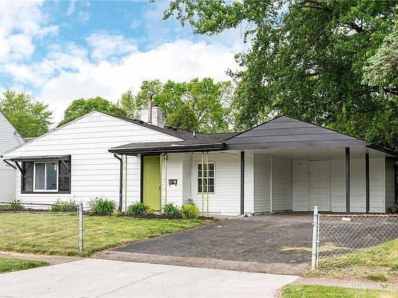 3rd image of 161 Lynnhaven Dr