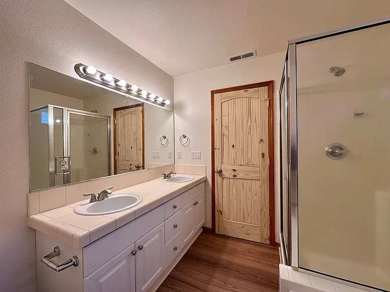 3437 SW 2nd St — Photo 32