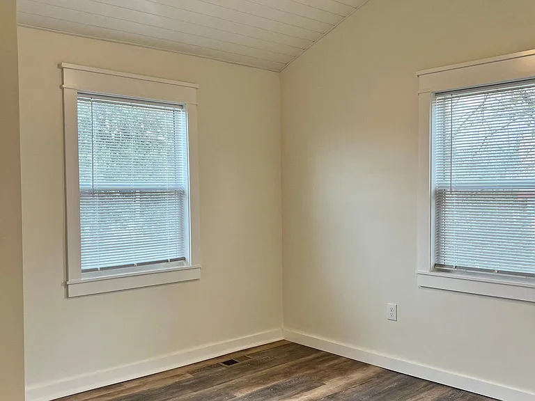 301 Silver Pl — Photo 26