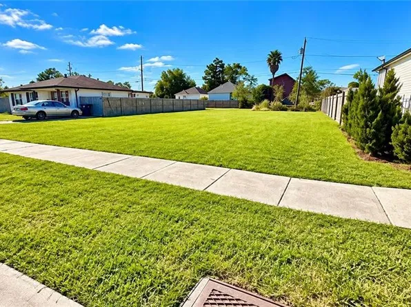 1540 Schnell Dr, Arabi, LA 70032