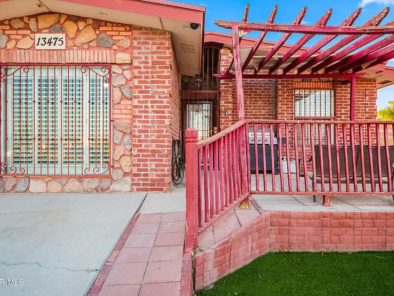 13475 Sunset Hills Dr — Photo 4