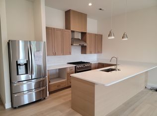 1405 E Broad St, Columbus, OH 43205