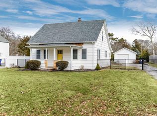 26 Hazelwood Ave, Westhampton Beach, NY 11978