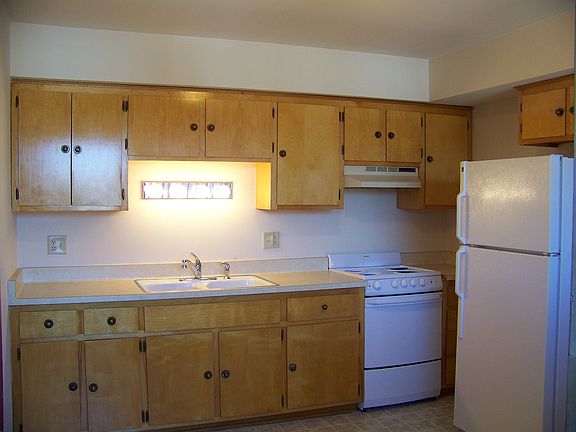 4th image of 8795 S Oak Park Dr APT 8