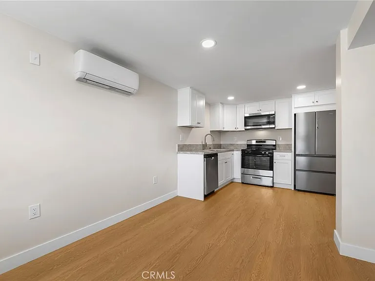 3020 E 3rd St #16 — Photo 9