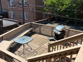 2100 Surrey, 2 Bedroom