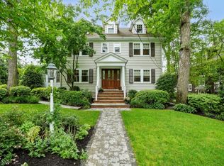 9 Montview Rd, Summit, NJ 07901