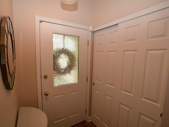 3rd image of 6070 Bridgehaven Dr