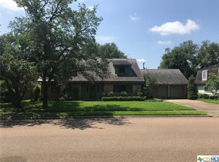 2801 Bon Aire Ave, Victoria, TX 77901