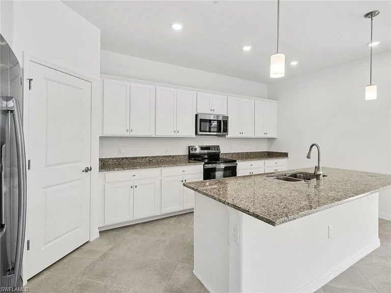 14996 Palamos Cir — Photo 4