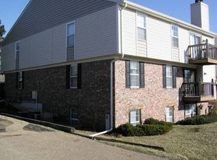 2925 SW Maupin Ln APT 101, Topeka, KS 66614