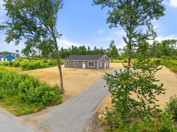 282 Merrill Road, Levant, ME 04456