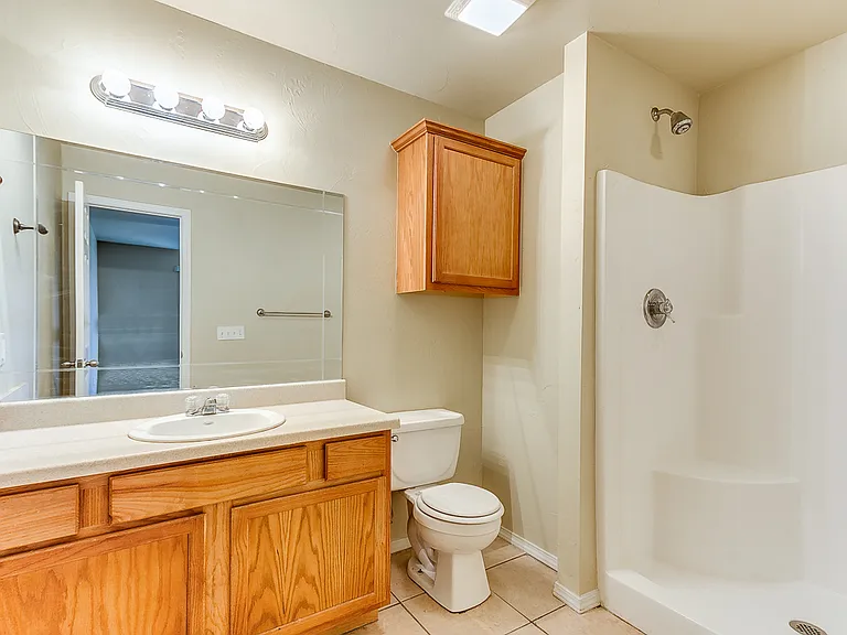 2427 W Oklahoma Ave — Photo 16