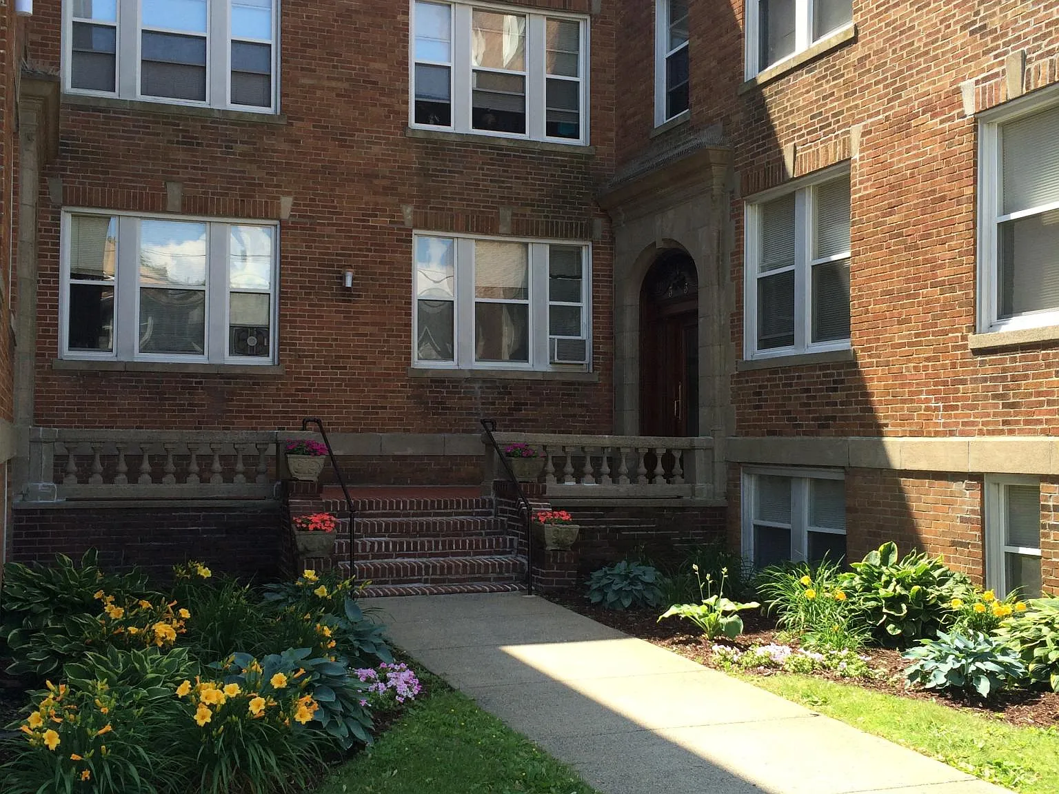 33 Waterston Avenue — Photo 2